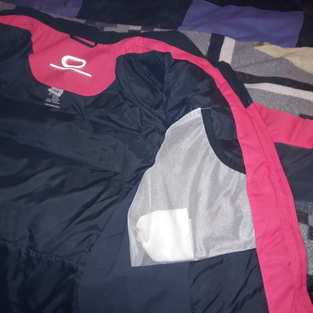 Down Jacket - Picture 2 of 9